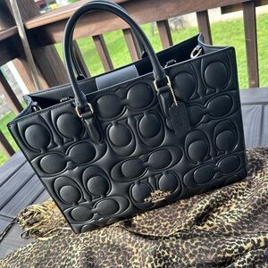 Coach Maggie Large Tote Bag in Black Signature Leather w/ Dust Bag